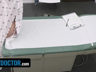 Perv medic - Redhead Nurse Helps Nervous Patient Kyler Quinn Relax and introduce for Doctor's Exam | xHamster