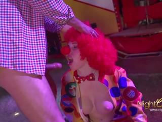 Je suis zirkus conny fickt tanière clown, gratuit hd sexe vidéo 52