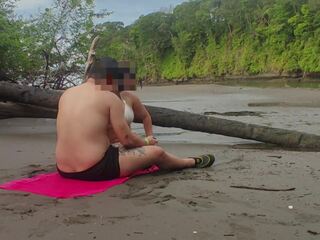 Hubungan intim di itu pantai – kami yang tertangkap tapi kami menjaga. | xhamster