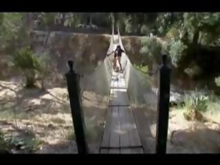 Alicia engel ruw gezicht neuken op hangen bridge: gratis vies video- 89